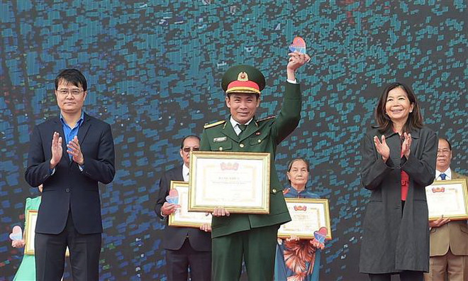 19 tập thể, cá nhân nhận Giải thưởng Tình nguyện Quốc gia năm 2022 ảnh 1