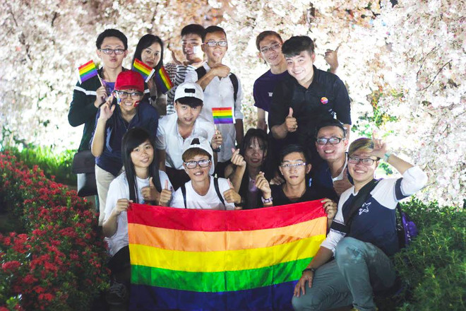 Viet Pride Hà Nội 2016: Để không cảm thấy cô độc giữa đám đông ảnh 1