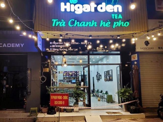 Tụ tập uống trà chanh hè phố, nhóm thanh niên bị phạt 30 triệu đồng ảnh 1