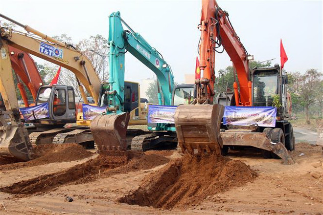 Yêu cầu đẩy nhanh tiến độ thi công 3 dự án giao thông cửa ngõ TP.HCM ảnh 2