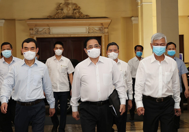 Thủ tướng làm việc với lãnh đạo TP.HCM về tình hình kinh tế-xã hội ảnh 1