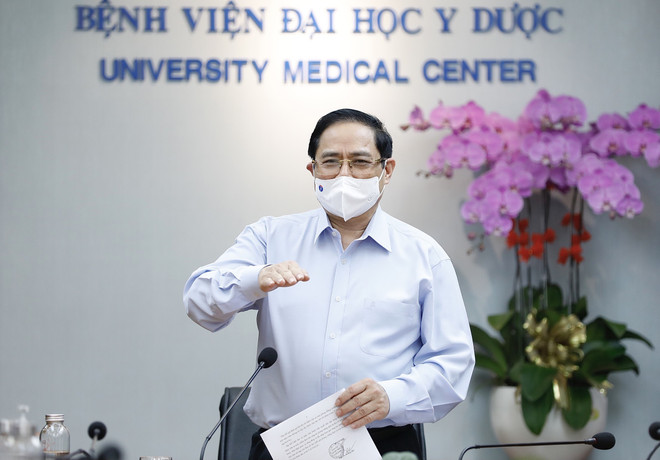 Thủ tướng thăm, làm việc tại Bệnh viện Đại học Y Dược TP Hồ Chí Minh ảnh 3