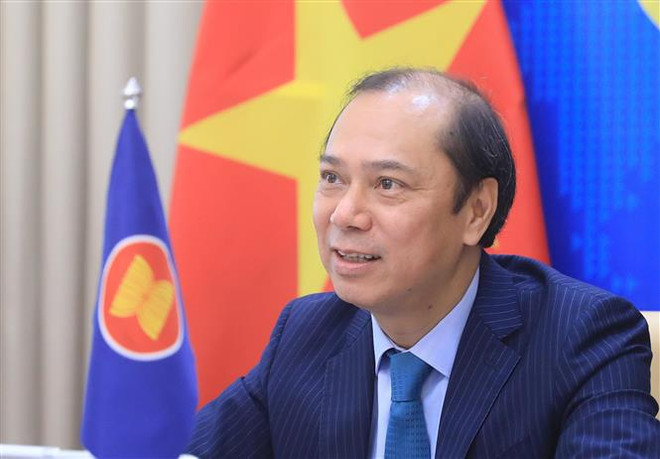 Thứ trưởng Bộ Ngoại giao Nguyễn Quốc Dũng, Trưởng SOM ASEAN Việt Nam đồng chủ trì Diễn đàn. (Ảnh: Lâm Khánh/TTXVN) Thứ trưởng Nguyễn Quốc Dũng đồng chủ trì Diễn đàn ASEAN-Nhật Bản ảnh 1