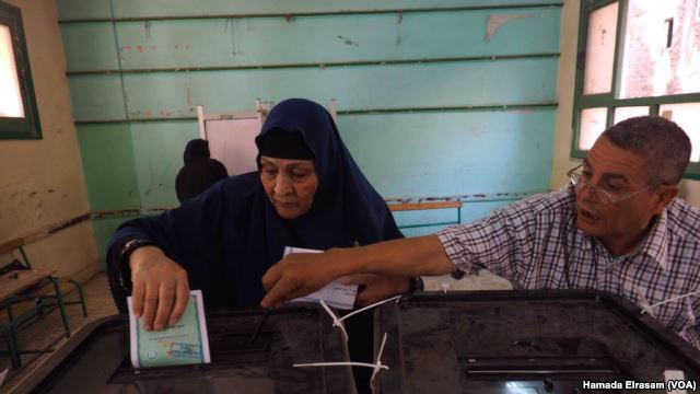 Quốc hội Ai Cập sắp họp phiên đầu tiên sau ba năm gián đoạn ảnh 1