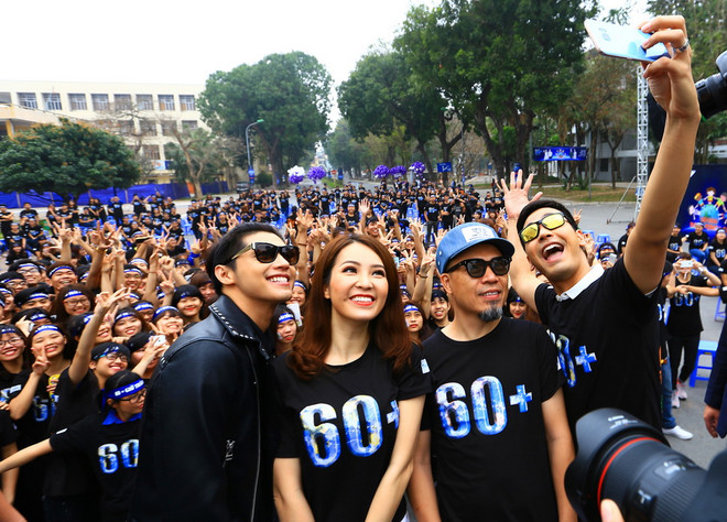 Tổ chức míttinh và đi bộ hưởng ứng Giờ Trái Đất tại Hà Nội ảnh 1