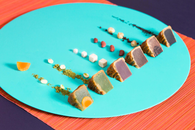 Hà Nội: Top các bộ sưu tập bánh Trung Thu sang chảnh, đắt giá ảnh 3