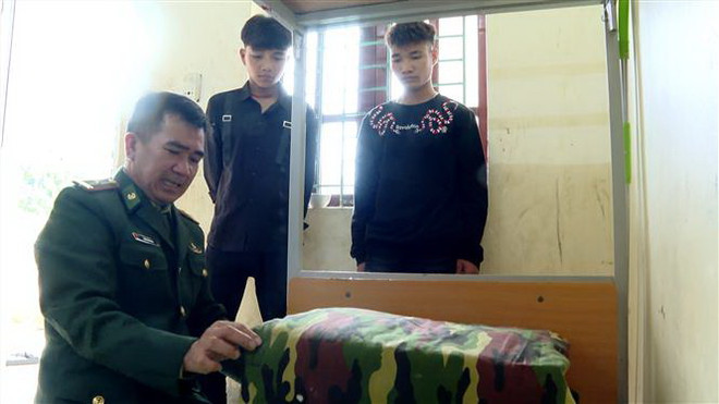 Nghệ An: 'Bố biên phòng' đồng hành cùng học sinh dân tộc Đan Lai ảnh 1