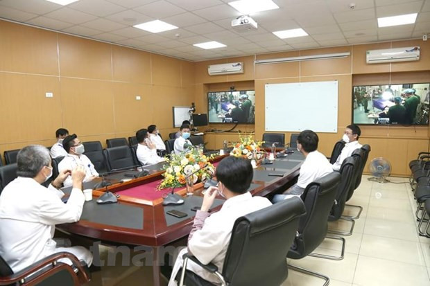 Triển khai khám bệnh từ xa, thúc đẩy chuyển đổi số trong ngành y ảnh 3