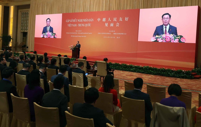 ttxvn_chu tich quoc hoi du giao luu 2.jpg