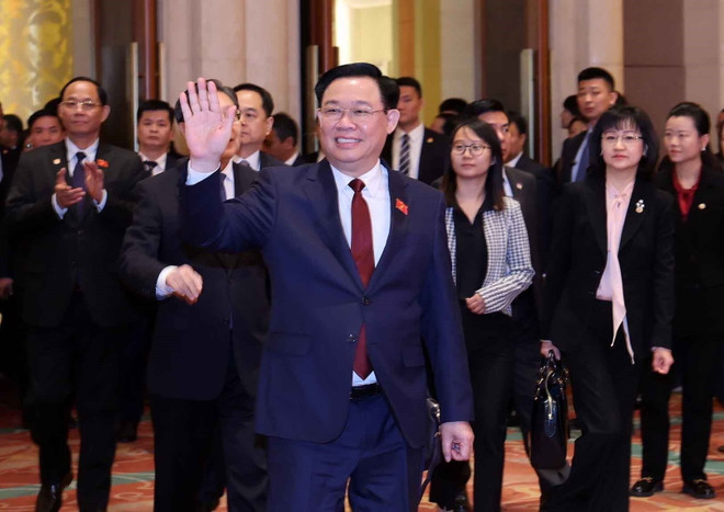 ttxvn_chu tich quoc hoi du giao luu 1.jpg