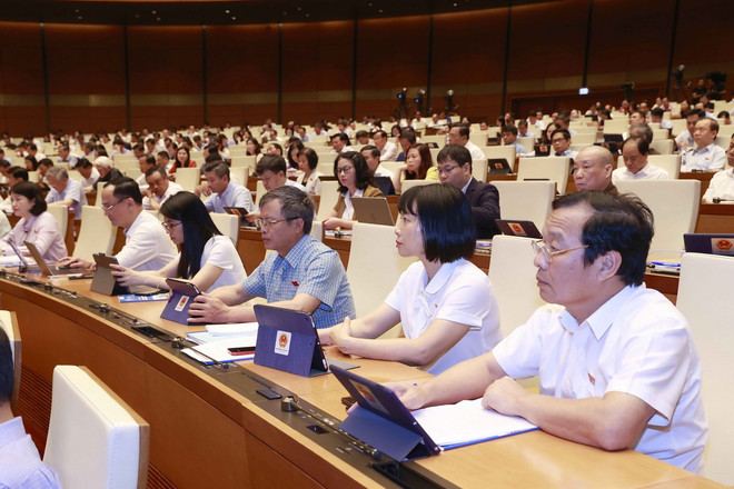 Những nội dung chính trong ngày làm việc thứ hai của Quốc hội ảnh 1