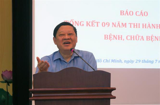 Nằm liệt giường vẫn có tên trong danh sách... hoạt động khám bệnh ảnh 2