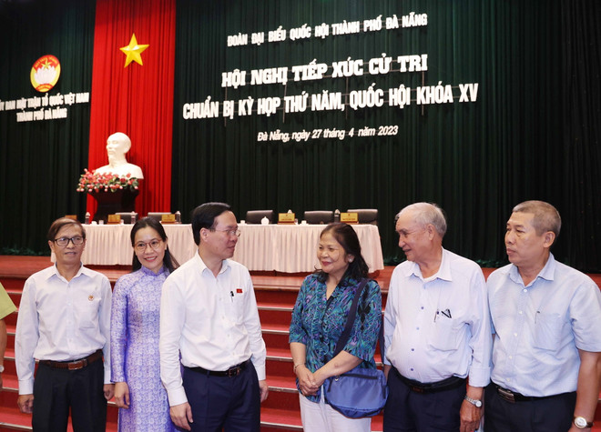 Chủ tịch nước Võ Văn Thưởng tiếp xúc cử tri Đà Nẵng. (Ảnh: Thống Nhất/TTXVN) Chủ tịch nước: Kiên quyết, kiên trì xử lý nghiêm cán bộ tham nhũng ảnh 2