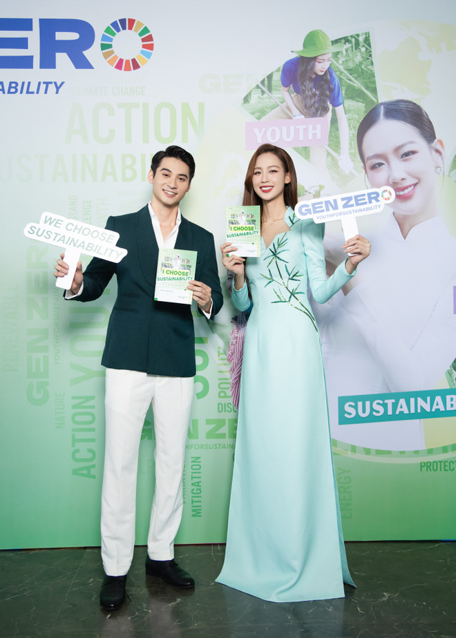 NAM VƯƠNG TUẤN NGỌC - HOA HẬU BẢO NGỌC.jpg