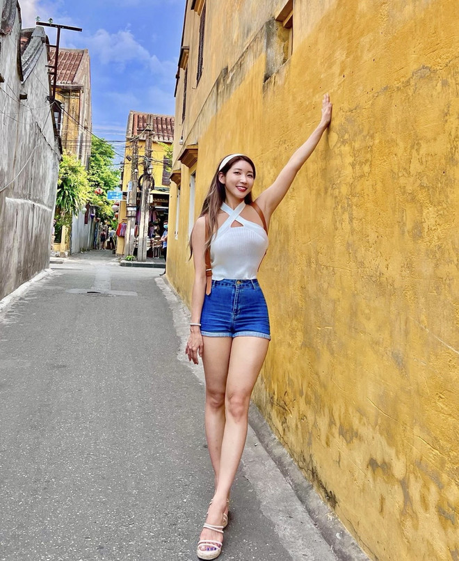 Hàng loạt sao Hàn Quốc thích thú trải nghiệm du lịch ở Đà Nẵng ảnh 2