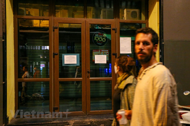 Đóng cửa quán bar, karaoke để phòng dịch COVID-19: Người dân đồng tình ảnh 1