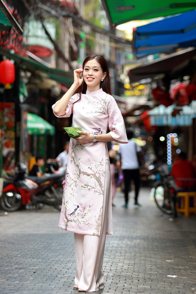 Á hậu Phương Nga nói tiếng Anh lưu loát khi giới thiệu về Hà Nội ảnh 8