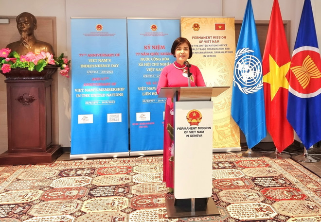 Đại sứ Lê Thị Tuyết Mai, Trưởng Phái đoàn đại diện Việt Nam tại Liên hợp quốc, WTO và các tổ chức quốc tế khác tại Geneva phát biểu tại Lễ kỷ niệm. (Ảnh: TTXVN phát) 'Việt Nam sẵn sàng đóng góp nhiều hơn cho công việc của Liên hợp quốc' ảnh 2