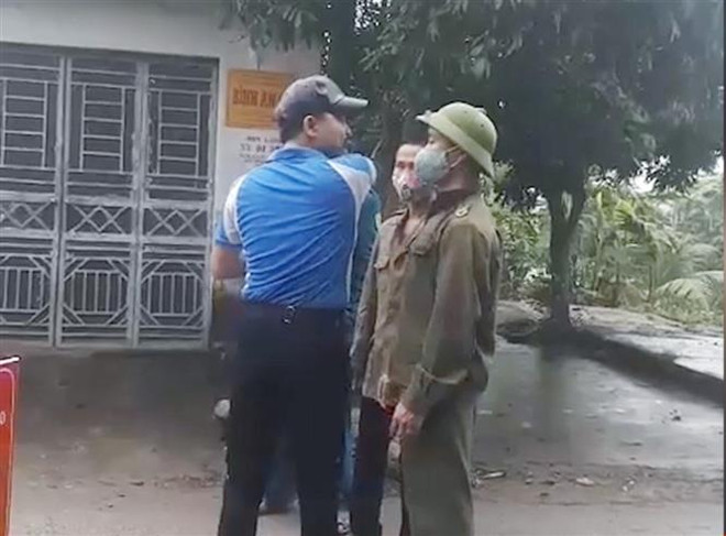 Xử phạt kẻ lăng mạ thành viên chốt kiểm soát phòng dịch COVID-19 ảnh 1