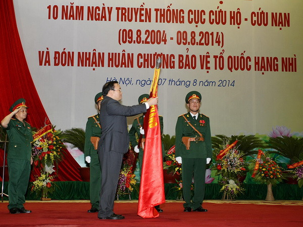 Cục Cứu hộ-Cứu nạn nhận Huân chương Bảo vệ Tổ quốc hạng nhì ảnh 1