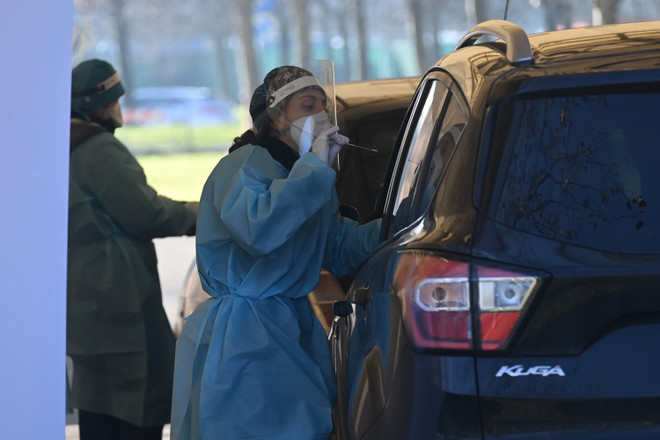 Biến thể Omicron chiếm 100% các ca mắc mới COVID-19 tại Italy ảnh 1