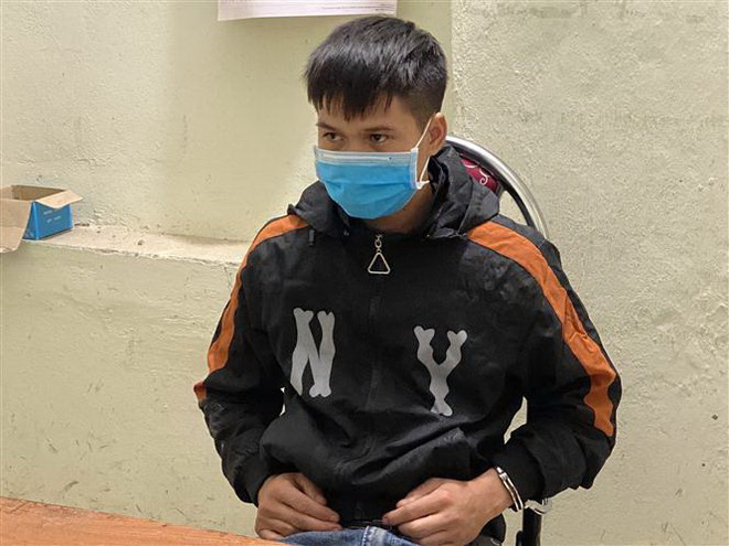 Đối tượng Dương Quốc Hoàn. (Ảnh: TTXVN phát) Điều tra vụ 3 đối tượng đưa người nước ngoài xuất cảnh trái phép ảnh 1