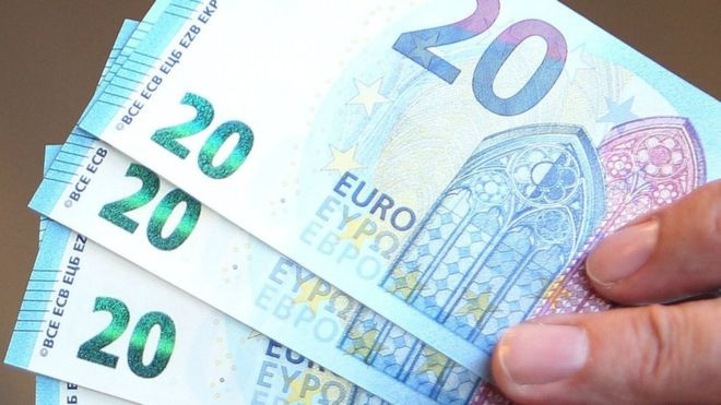 Liên minh châu Âu hạ dự báo tốc độ tăng trưởng của Eurozone ảnh 1