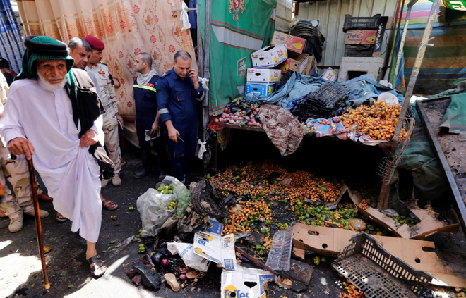 Nổ bom tại một khu chợ đông đúc ở Iraq, 2 người thiệt mạng ảnh 1
