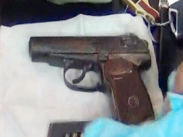 Mâu thuẫn cá nhân, dùng súng bắn 3 phát vào taxi để trả thù ảnh 1