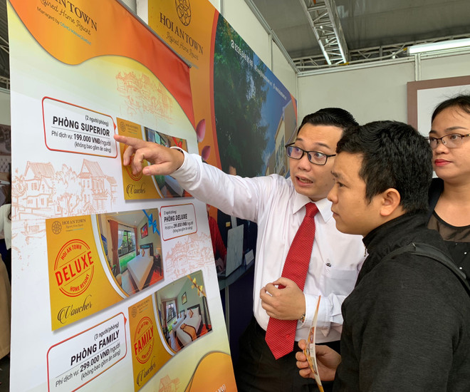 Thời điểm này du lịch nội địa đang giảm giá sâu nhằm kích cầu thị trường trong nước. (Ảnh: M.Mai) Mở cửa đón khách quốc tế trở lại: Du lịch Việt Nam cần làm gì? ảnh 1