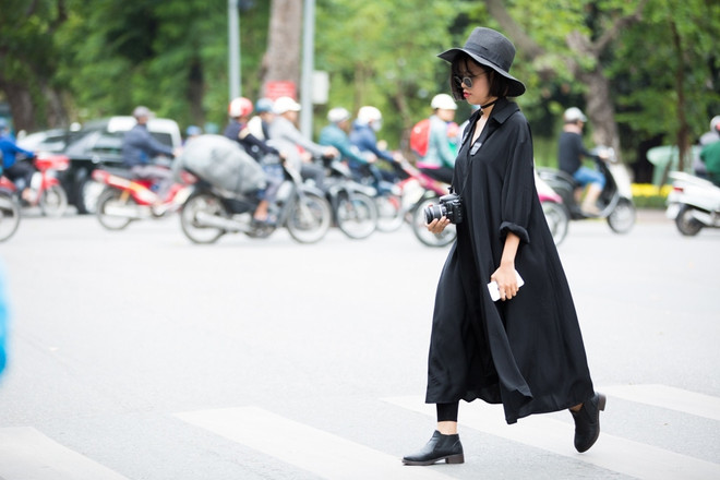 Hoàng Thùy táo bạo với áo brallete ren hở bra đầy khêu gợi ảnh 13