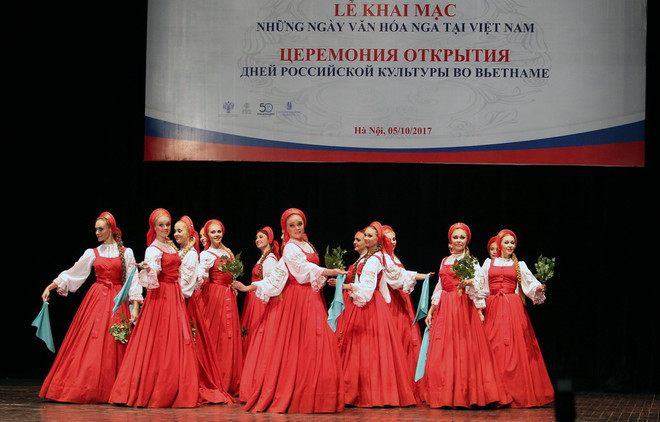 Nhiều hoạt động đặc sắc trong Những ngày văn hóa Nga tại Việt Nam ảnh 1