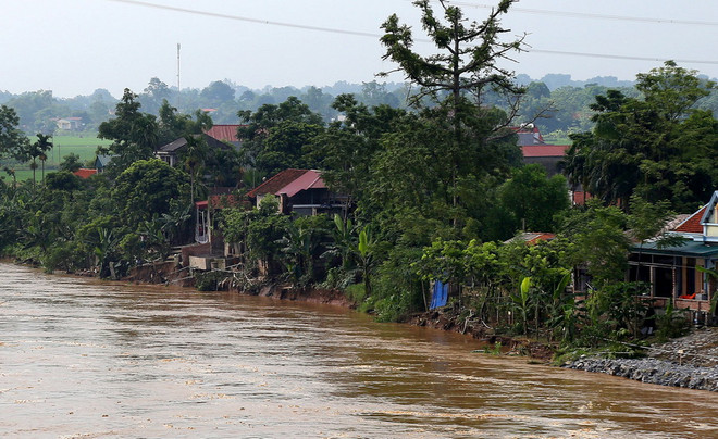 Mực nước trên sông Thao đạt đỉnh, nguy cơ lũ quét tại Ninh Thuận ảnh 1