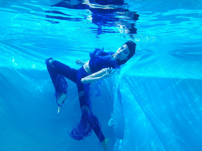 Thí sinh Next Top Model vật lộn trong thử thách chụp ảnh dưới nước ảnh 7