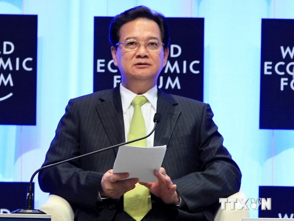 Thủ tướng Nguyễn Tấn Dũng dự WEF Đông Á năm 2013. (Ảnh: Đức Tám/TTXVN) Thủ tướng Nguyễn Tấn Dũng tới Philippines dự WEF Đông Á 2014 ảnh 1