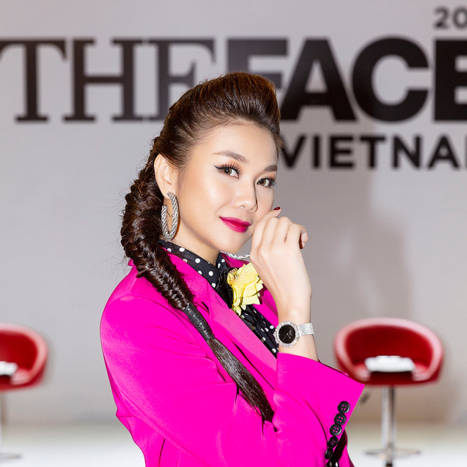 Các cố vấn The Face Việt Nam 2018 xuất hiện với thời trang ‘chói lọi’ ảnh 5