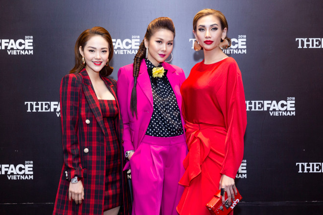 Các cố vấn The Face Việt Nam 2018 xuất hiện với thời trang ‘chói lọi’ ảnh 1