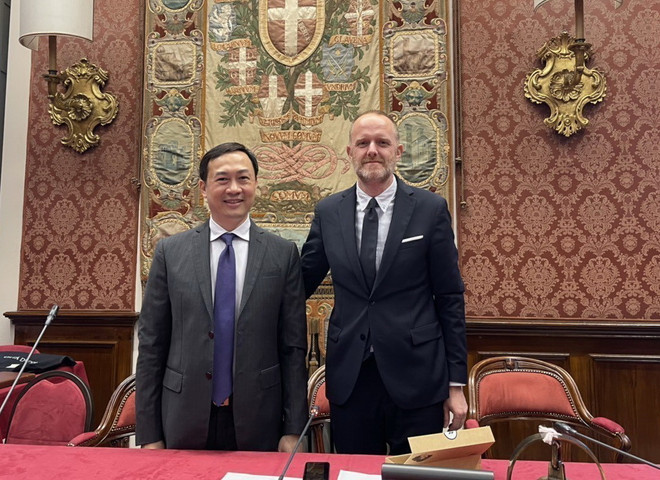 Việt Nam và Italy kết nối hợp tác trong lĩnh vực sản xuất tơ lụa ảnh 2