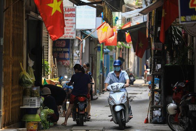 Kinh nghiệm thu hẹp 'vùng đỏ,' bảo vệ 'vùng xanh' tại quận Đống Đa ảnh 2