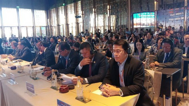 Các đại biểu tham dự diễn đàn. (Ảnh: Đoàn Hữu Trung/TTXVN) Tăng cường liên kết du lịch giữa các nước Tiểu vùng Mekong mở rộng ảnh 2