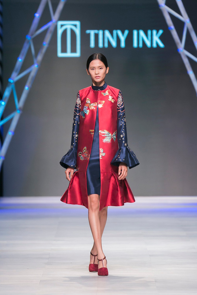 Câu chuyện kỳ lạ trong vườn hồng tình ái của Tiny Ink ảnh 2