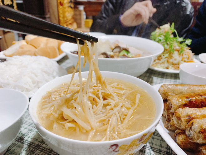 Cỗ xưa làng cổ Bát Tràng: Hương vị tinh hoa ẩm thực truyền thống ảnh 3