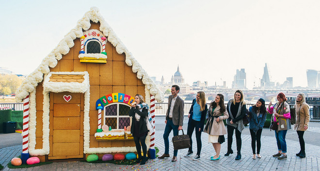 Tiệm bánh gây ngỡ ngàng vì những chiếc bánh đẹp không tưởng ảnh 3