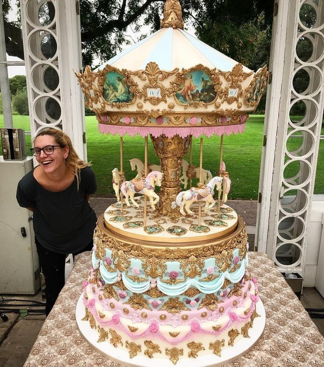 Tiệm bánh gây ngỡ ngàng vì những chiếc bánh đẹp không tưởng ảnh 1