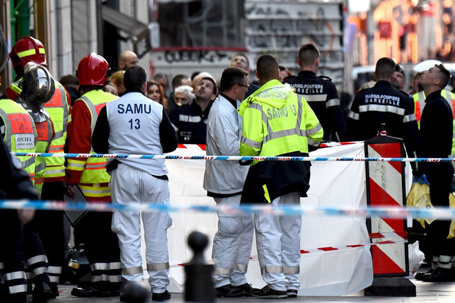 Cảnh sát Pháp nổ súng tiêu diệt kẻ thực hiện vụ tấn công bằng dao ảnh 1