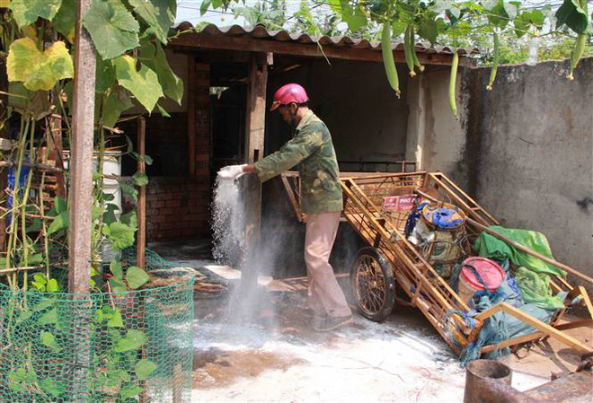Giá thịt lợn tăng cao, người chăn nuôi vẫn chưa dám tái đàn ảnh 2