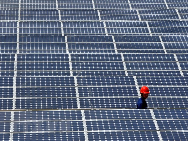 EU dỡ bỏ các biện pháp bảo hộ đối với pin Mặt Trời của Trung Quốc ảnh 1