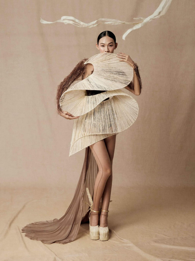 Dàn tạo mẫu GenZ 'đổ bộ' Tuần lễ Thời trang Quốc tế Việt Nam Thu Đông ảnh 2