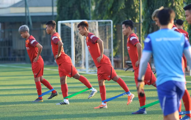 Đội U22 Việt Nam lên đường chinh phục huy chương vàng SEA Games ảnh 1