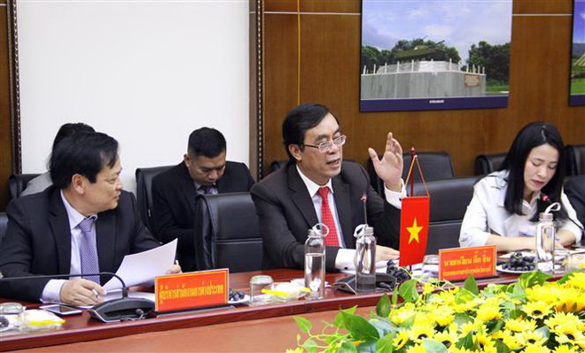 Ông Nguyễn Đức Chính - Chủ tịch Ủy ban Nhân dân tỉnh Quảng Trị phát biểu tại hội nghị. (Ảnh: Trịnh Bang Nhiệm/TTXVN) Quảng Trị tăng cường hợp với tỉnh Ubon Ratchathani của Thái Lan ảnh 1